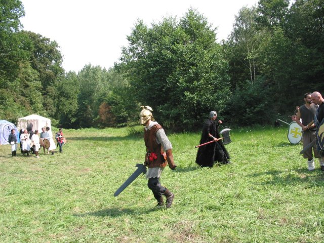 Ciaran le guerrier dragon porteur du heaume d Erevos - Ciaran_le_guerrier_dragon_porteur_du_heaume_d_Erevos.jpg Ciaran_le_guerrier_dragon_porteur_du_heaume_d_Erevos.jpg